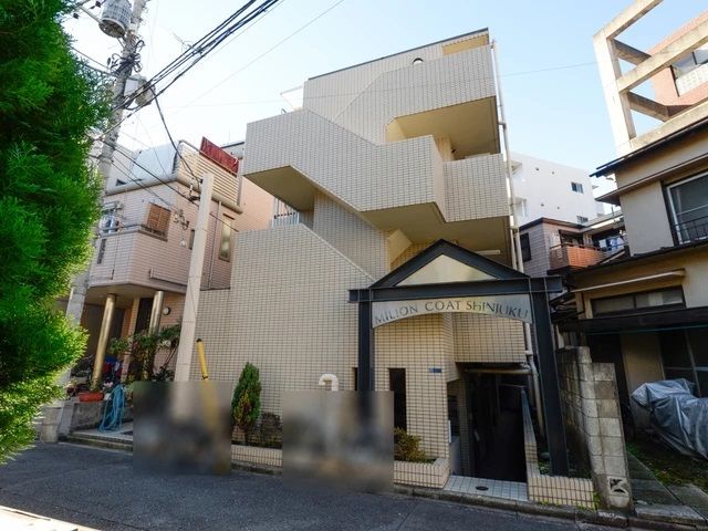 ミリオンコート新宿 403号室